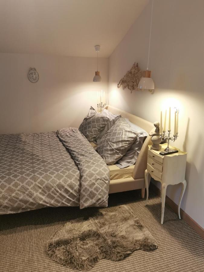 Au Domaine De Gigie Bed & Breakfast Chervettes Bagian luar foto