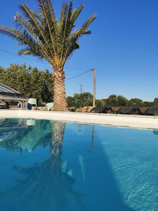 Au Domaine De Gigie Bed & Breakfast Chervettes Bagian luar foto